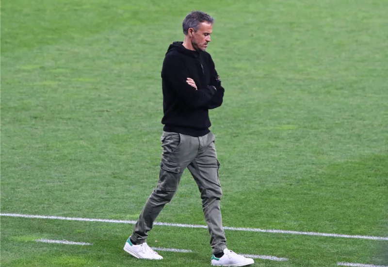 Luis Enrique warns PSG stars to leave their comfort zone or risk decline