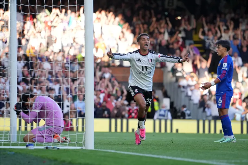 Manchester United extend craven cottage run after dramatic 1-1 draw