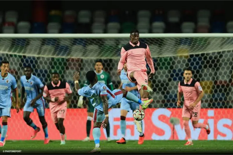 Sadiki strikes in stoppage time as Sunderland edge past Torreense