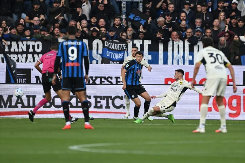 Atalanta and Frosinone share eight goals in extraordinary Serie A thriller