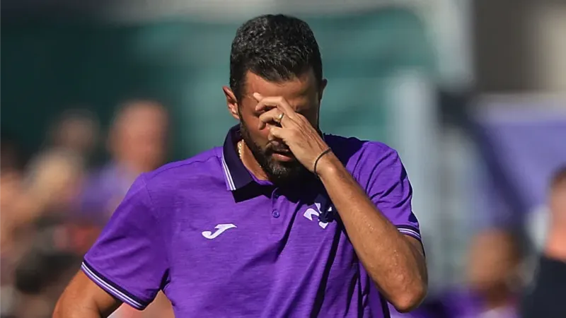 Fiorentina sack Fabio Grosso after three straight Serie A defeats