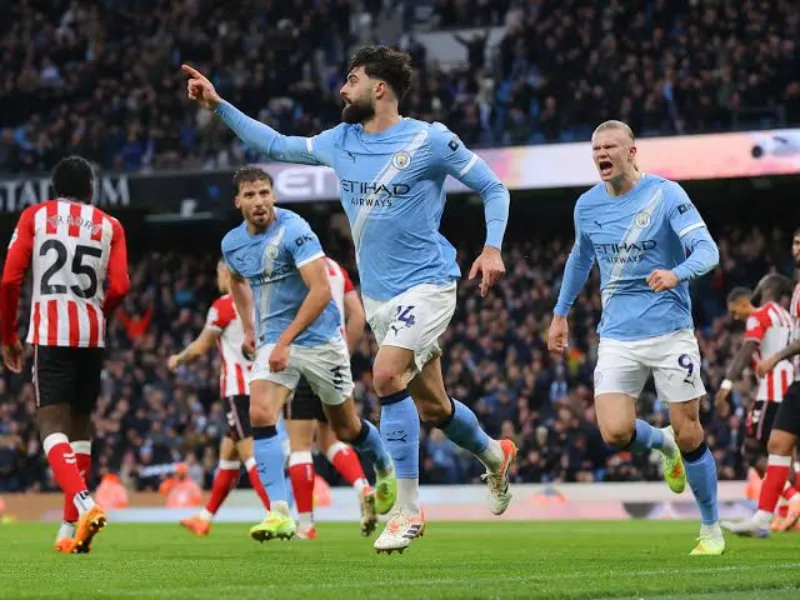 Manchester City edge Sunderland 5-3 in eight-Goal Premier League thriller