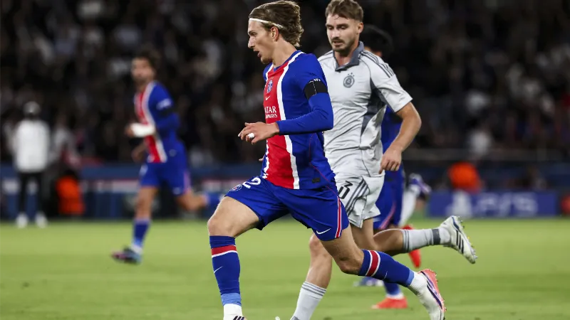 Torres hat-trick powers PSG past Slovan Bratislava in Champions League opener
