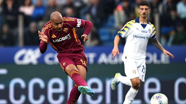 Malen's 101st-minute penalty completes Roma comeback in dramatic win at Parma