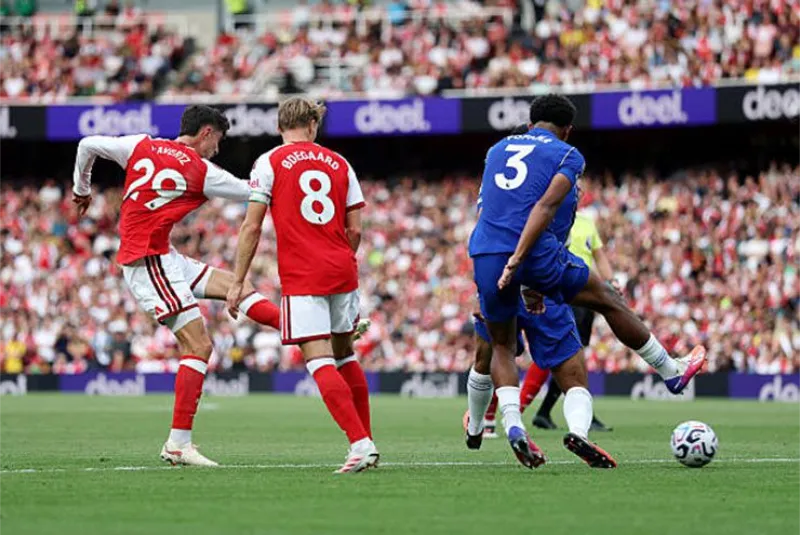 Arsenal fight back to beat Chelsea as Odegaard delivers in London derby