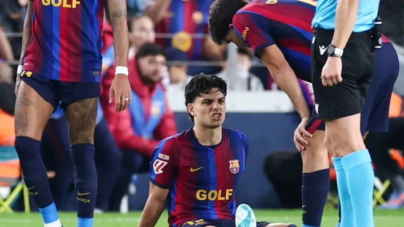 Barcelona suffer fresh defensive blow with Espart ankle injury