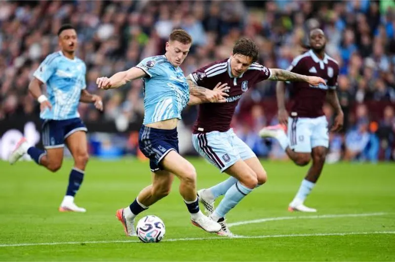 Forest beat Villa with late winner to give Glasner first victory in charge
