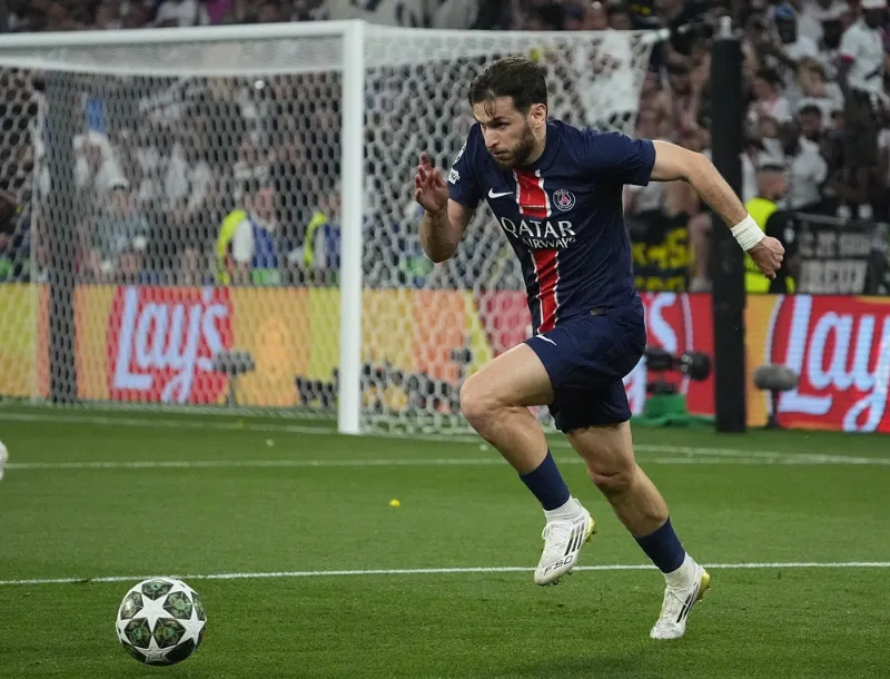 PSG fear Kvaratskhelia’s season is over after Barcelona victory
