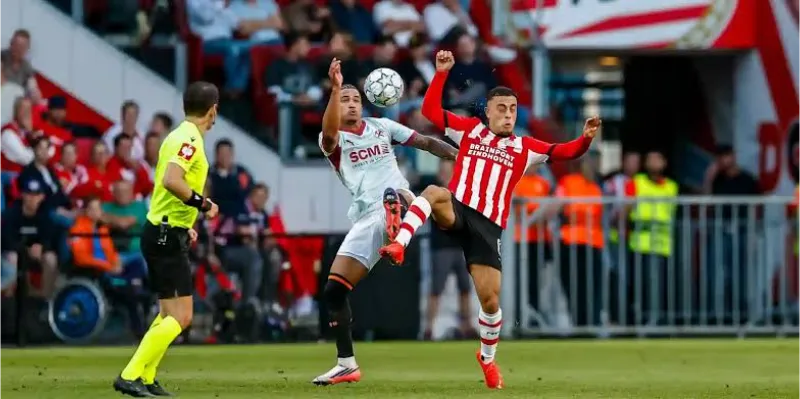 PSV held by Shakhtar despite Dest’s rapid response at Philips Stadion