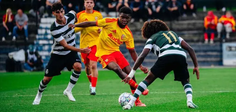 Sporting extend unbeaten run with composed 2-0 win in France