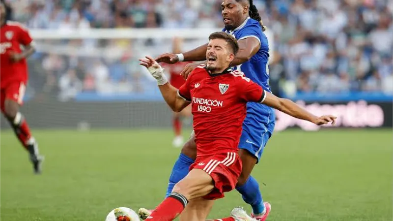 Sevilla win away at Deportivo to continue impressive LaLiga start