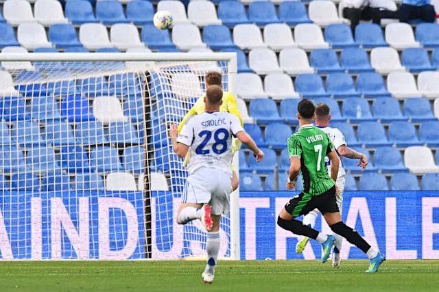 Como's Champions League push hit hard as Sassuolo struck twice to stun Fabregas' side.