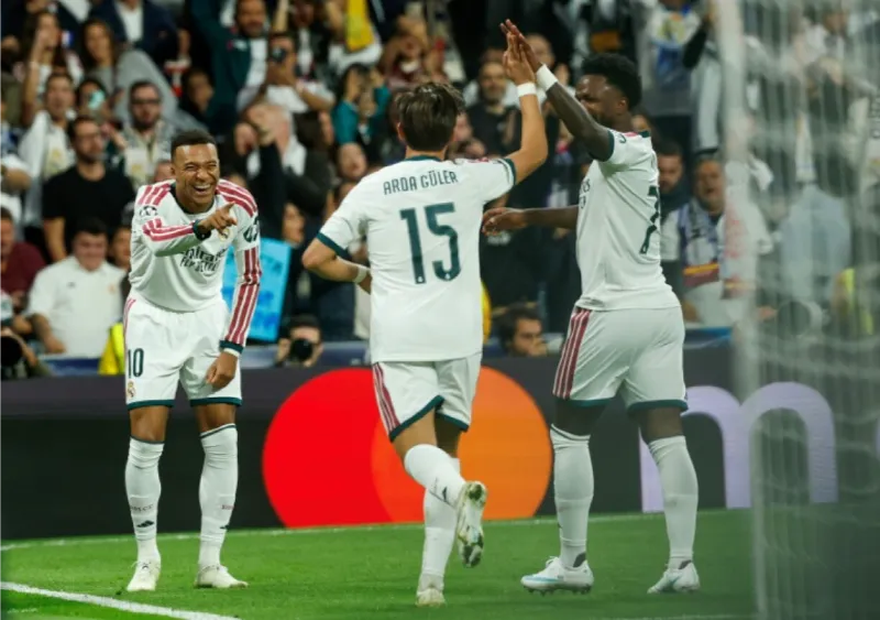 Real Madrid maintain perfect home record with Leipzig rout