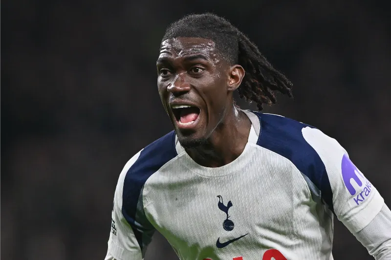 Ajax target Bissouma on one-year deal with option after busy summer window