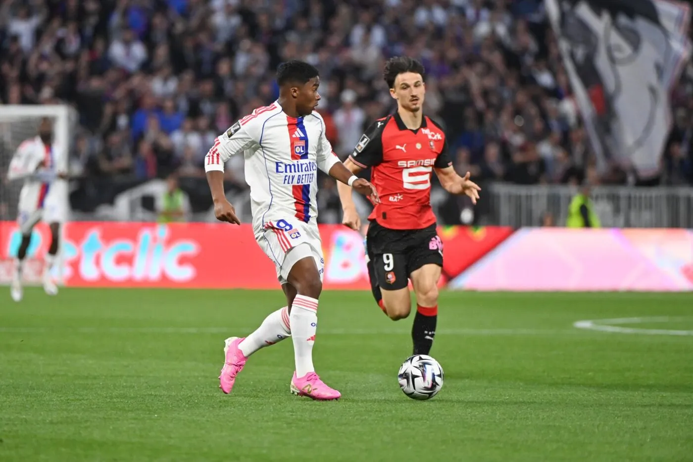 Lyon overpower Rennes in 6-goal thriller to seize huge Champions League advantage