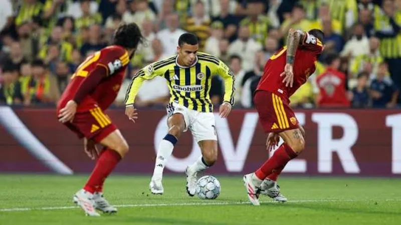 Fenerbahce fight back to earn valuable Champions League point against Roma