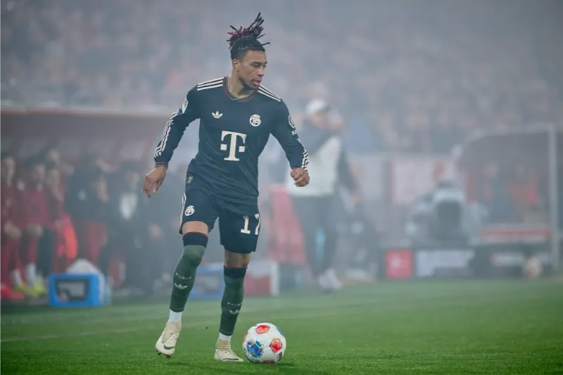 Bayern prepare improved Olise deal as Real Madrid monitor developments