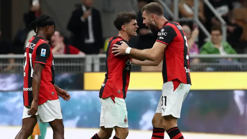 Pulisic sparks Milan revival in commanding 3–0 win over Lecce
